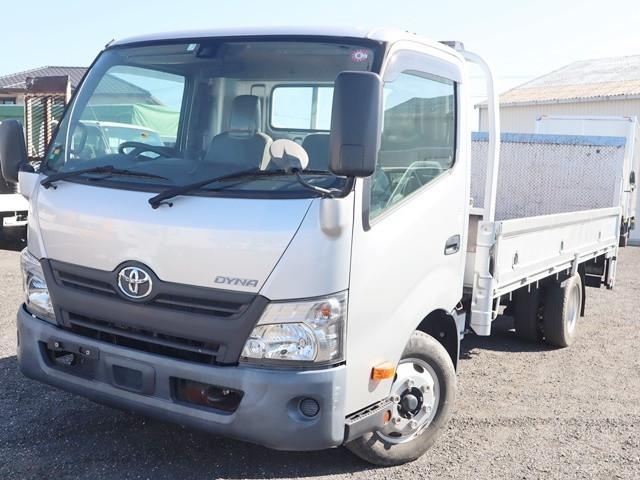 TOYOTA DYNA 2019