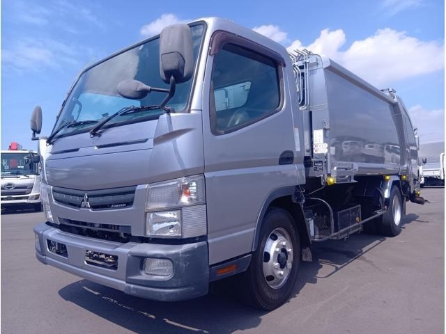 MITSUBISHI CANTER GUTS 2015