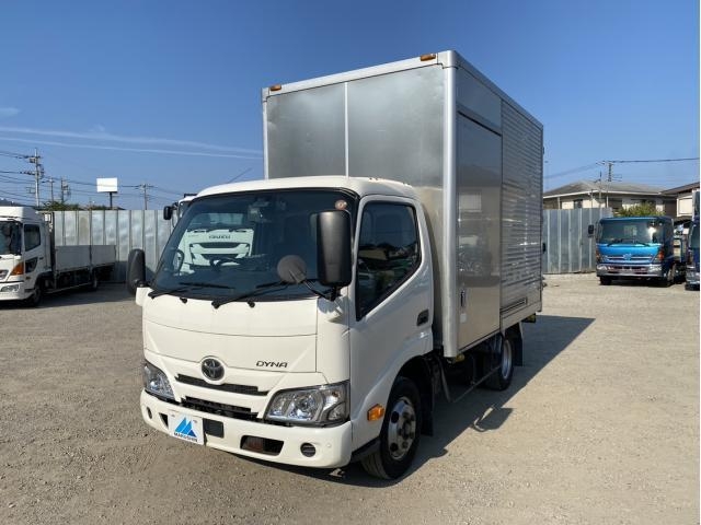 TOYOTA DYNA 2020