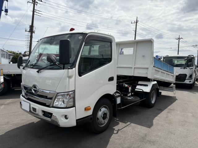 HINO DUTRO 2024