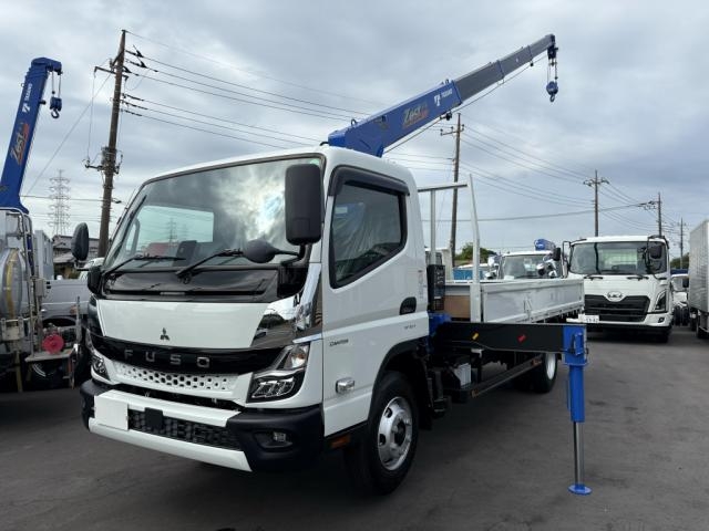 MITSUBISHI CANTER GUTS 2025