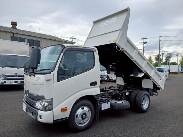 HINO DUTRO 2024