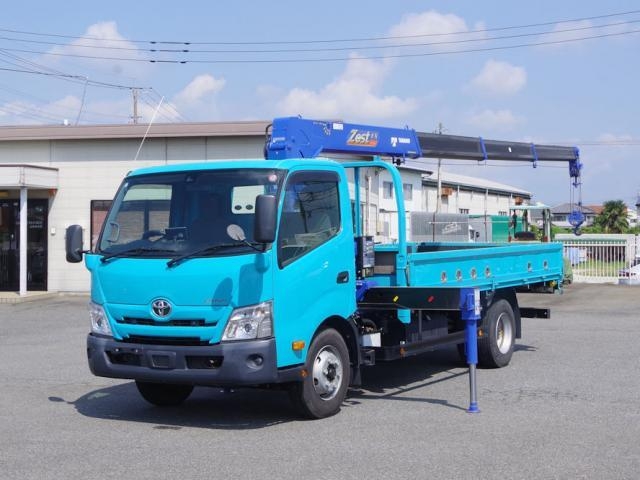 TOYOTA DYNA 2021