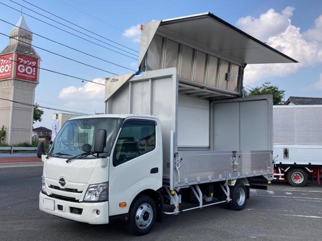 HINO DUTRO 2024
