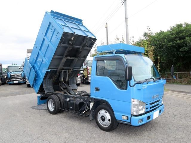ISUZU ELF UT 2015